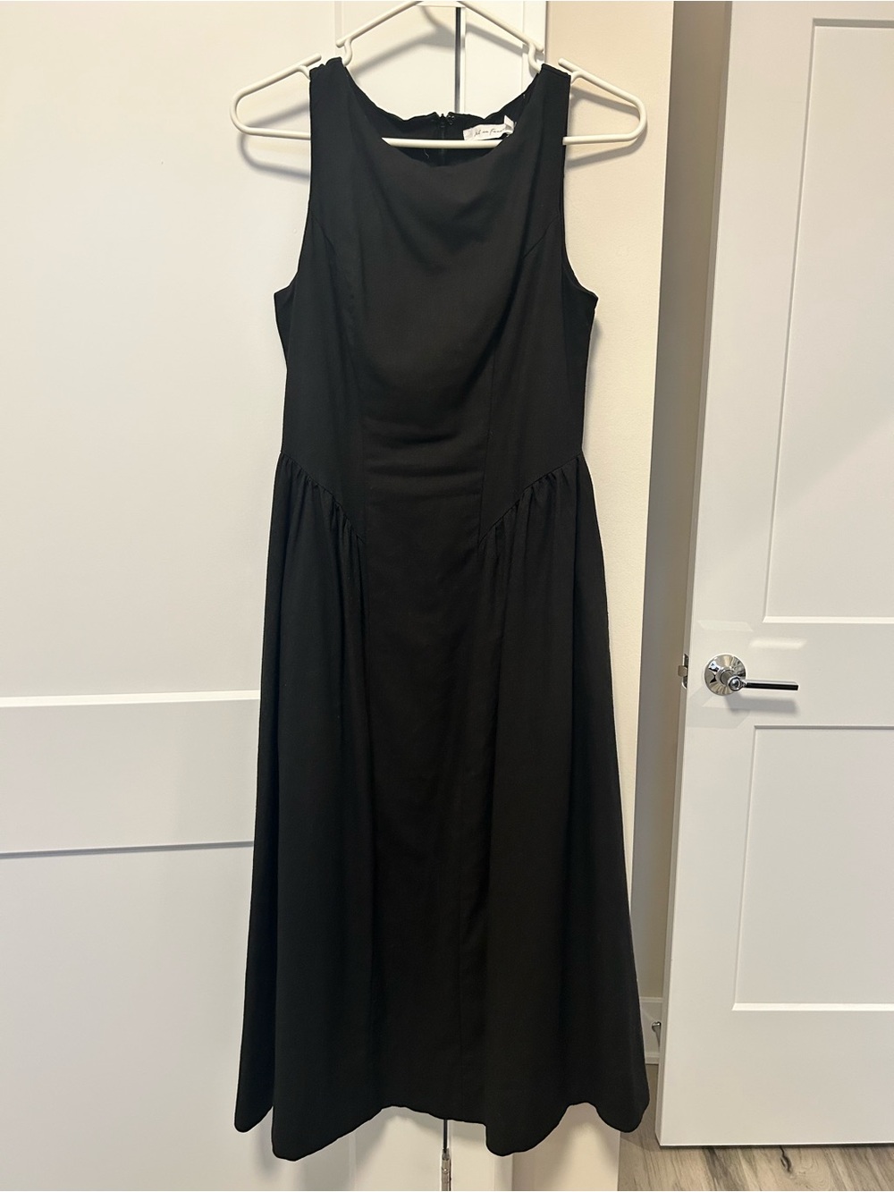 Women’s All in Favor (Nordstrom) Black Sleeveless A-Line Midi Dress with Pockets